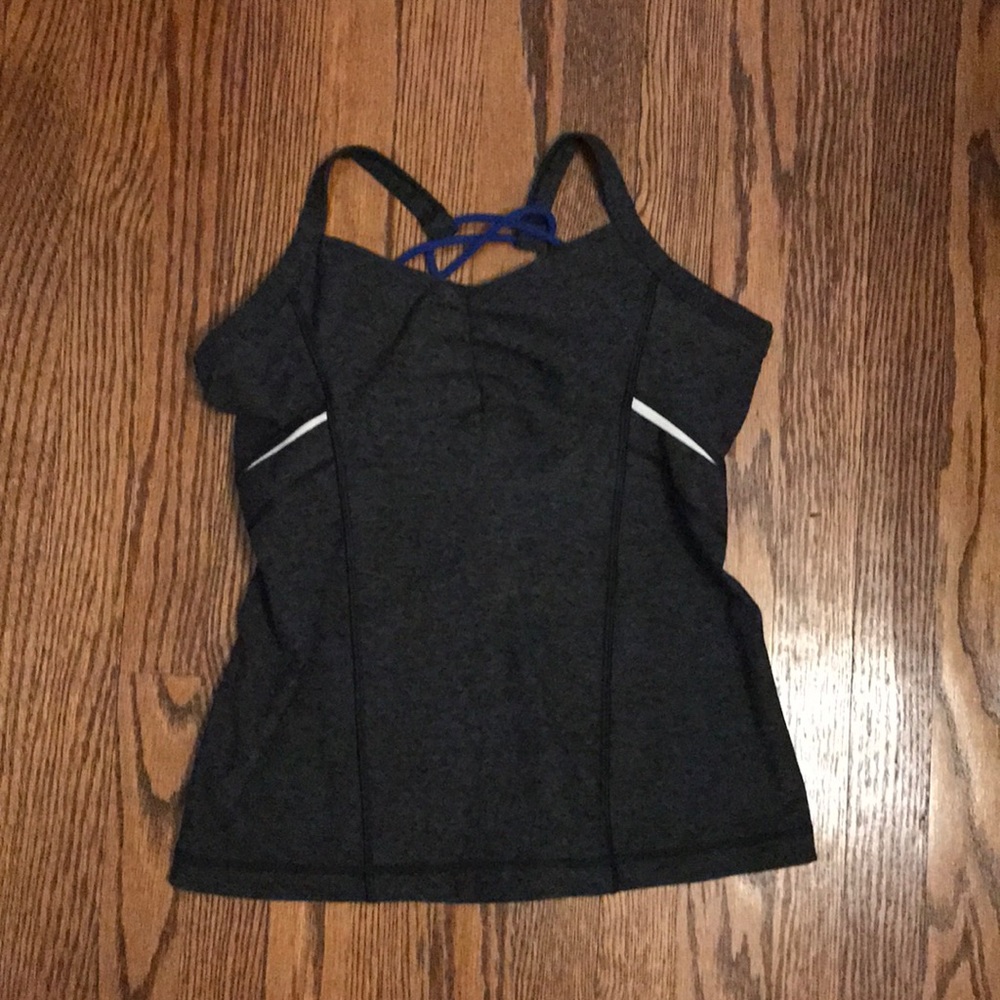 Medium Under Armour Tank